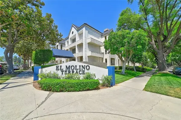 300 N El Molino Avenue North #107, Pasadena, CA 91101