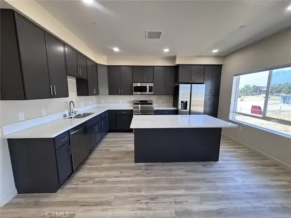 8183 Amerena Way, Fontana, CA 92335