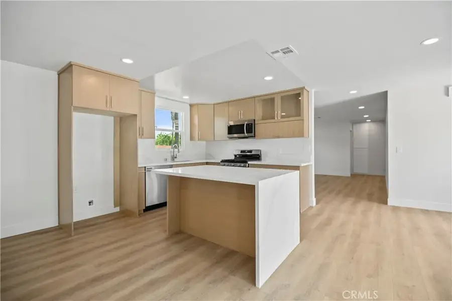 9917 Stanwin Ave, Arleta, CA 91331 - #3