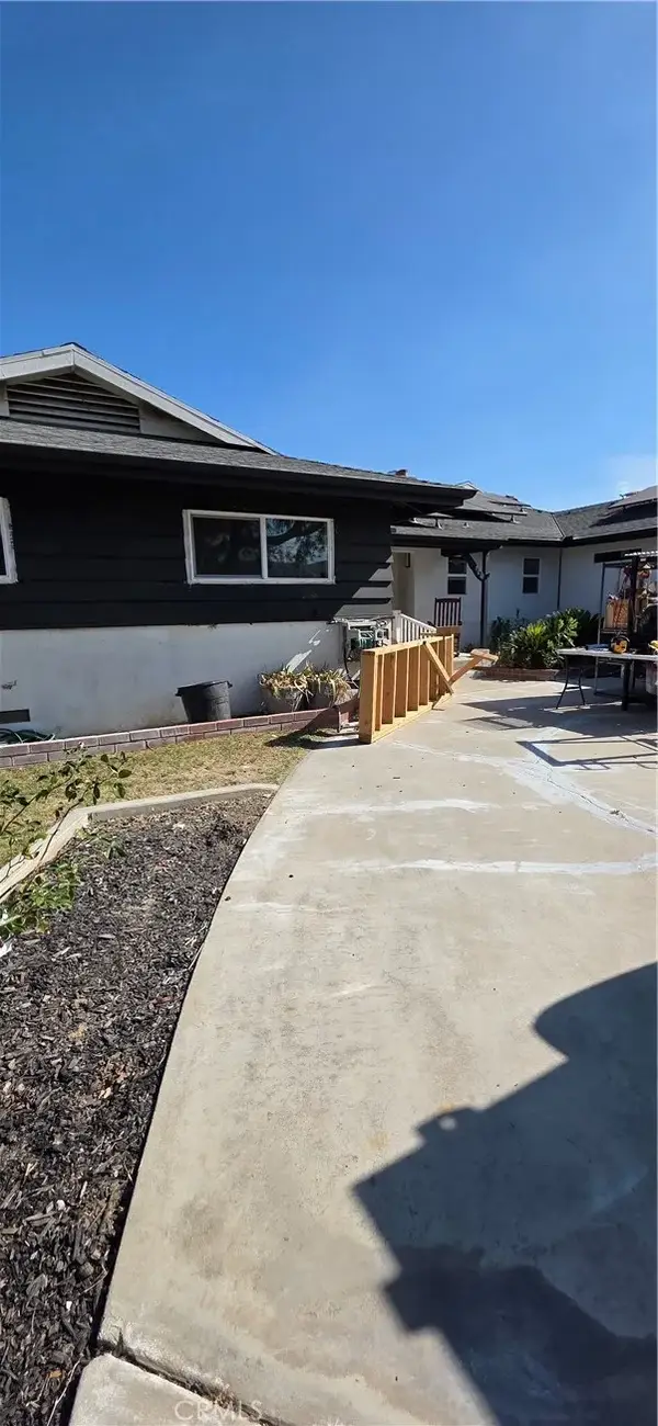 8443 Donna, Jurupa Valley, CA 92509
