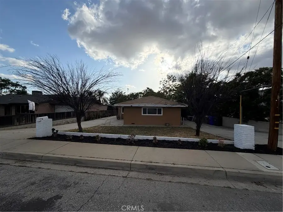 12426 2nd, Yucaipa, CA 92339 - #2