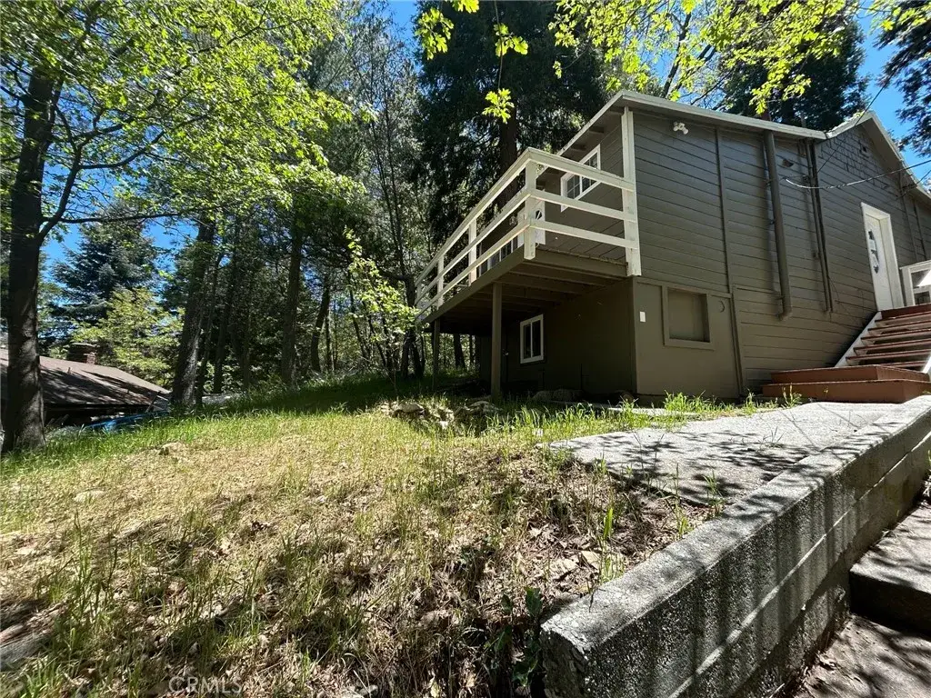 22951 Redwood, Crestline, CA 92325 - #1