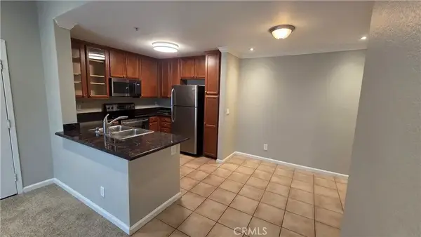 1015 La Terraza #304, Corona, CA 92879