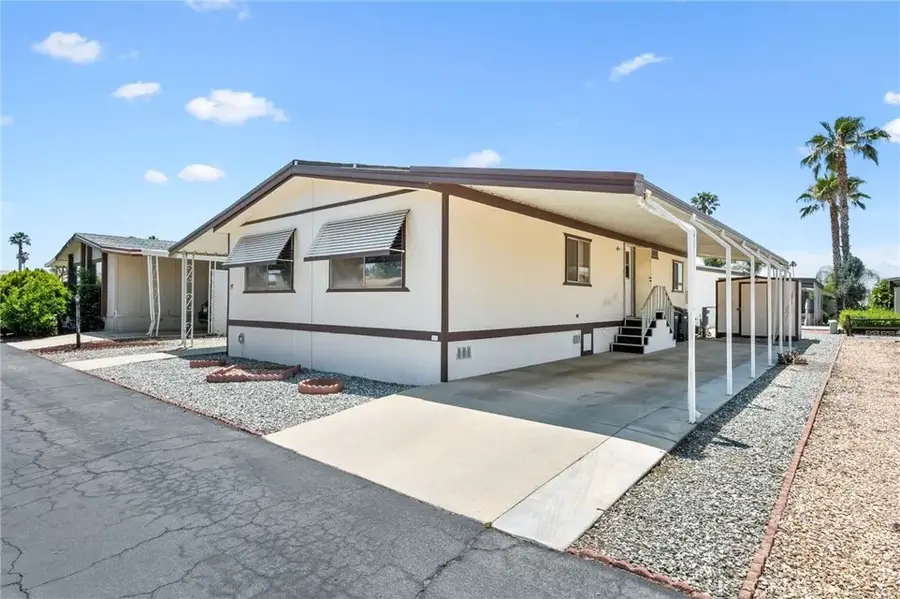 1525 W Oakland #27, Hemet, CA 92543 - #2