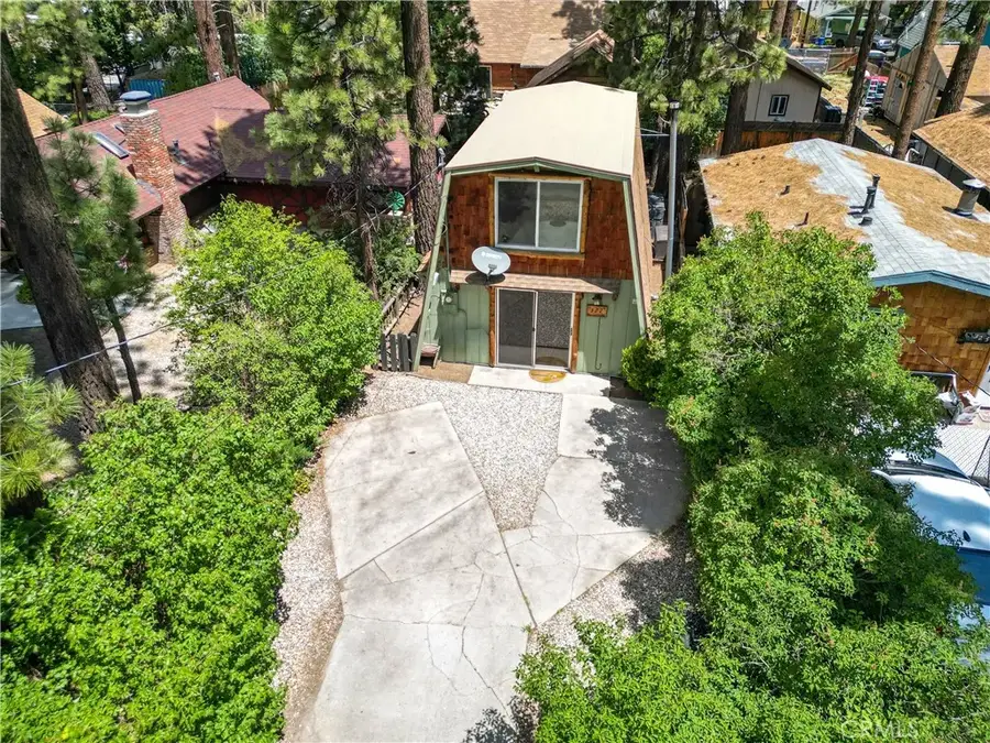 327 W Country Club, Big Bear City, CA 92314 - #2