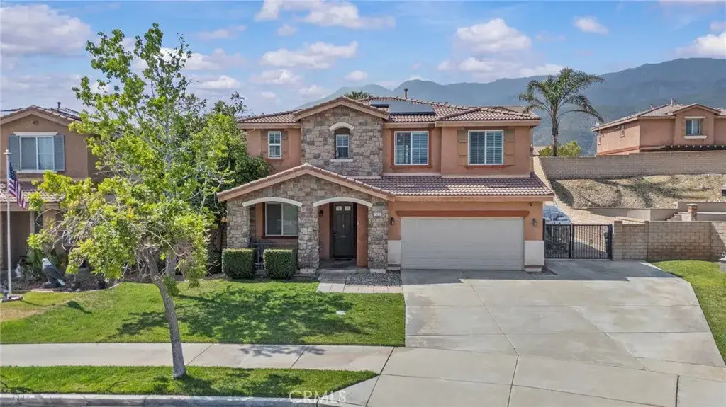 15292 Wren, Fontana, CA 92336 - #1