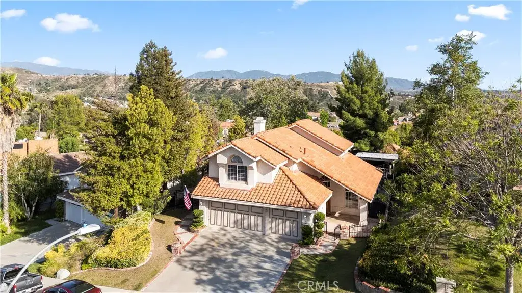 22120 Grovepark, Saugus, CA 91350 - #1