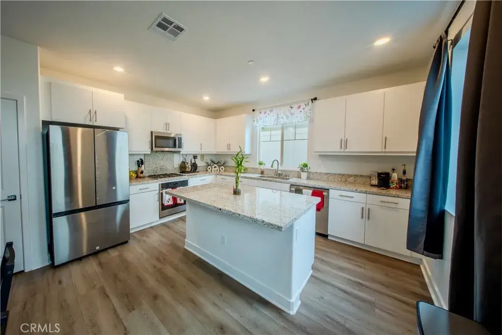 364 Castaic Way, Rialto, CA 92377 - #1