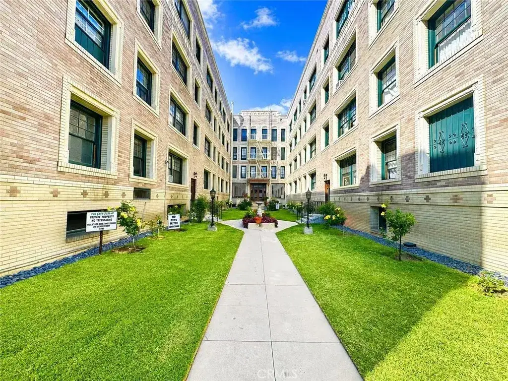 2121 James M Wood Boulevard #411, Los Angeles, CA 90006 - #1