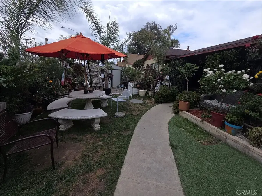 322 W Phillips, Ontario, CA 91762 - #3