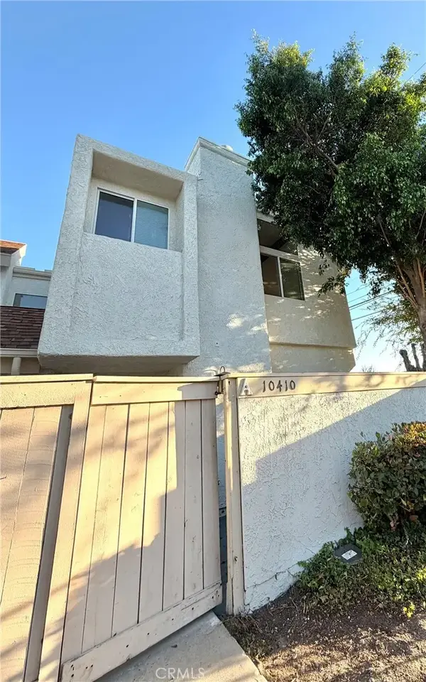 10410 Zelzah #A, Porter Ranch, CA 91326