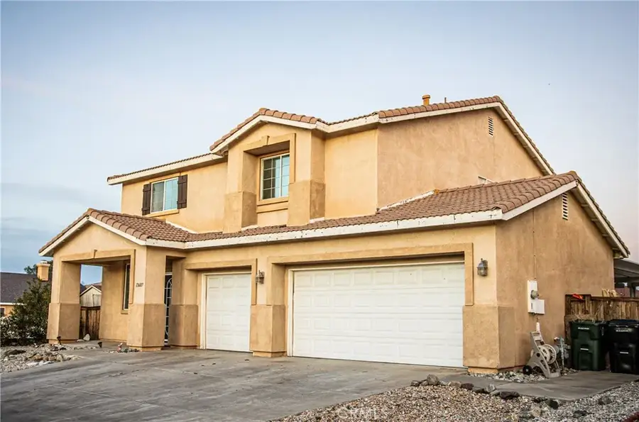 13687 Dellwood, Victorville, CA 92392 - #3