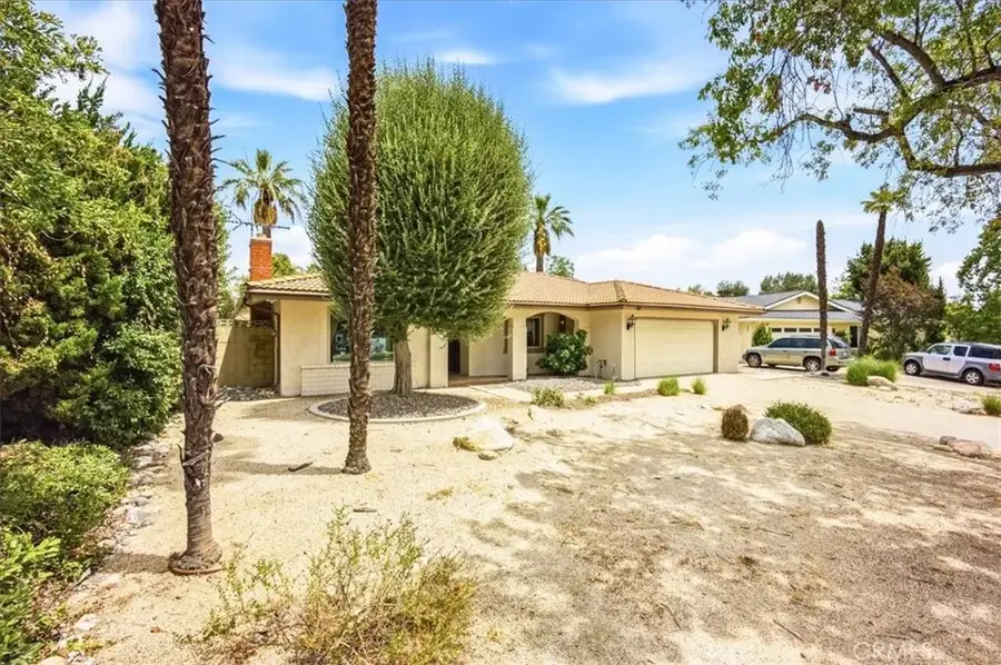 929 W Pinto Court, Upland, CA 91786 - #2