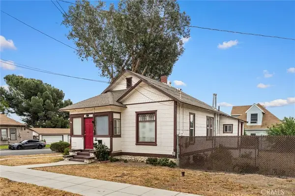 594 E 9th, Upland, CA 91786