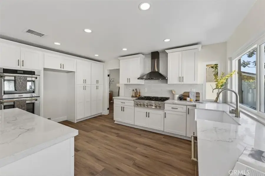 1070 S Road Runner, Anaheim, CA 92807 - #3