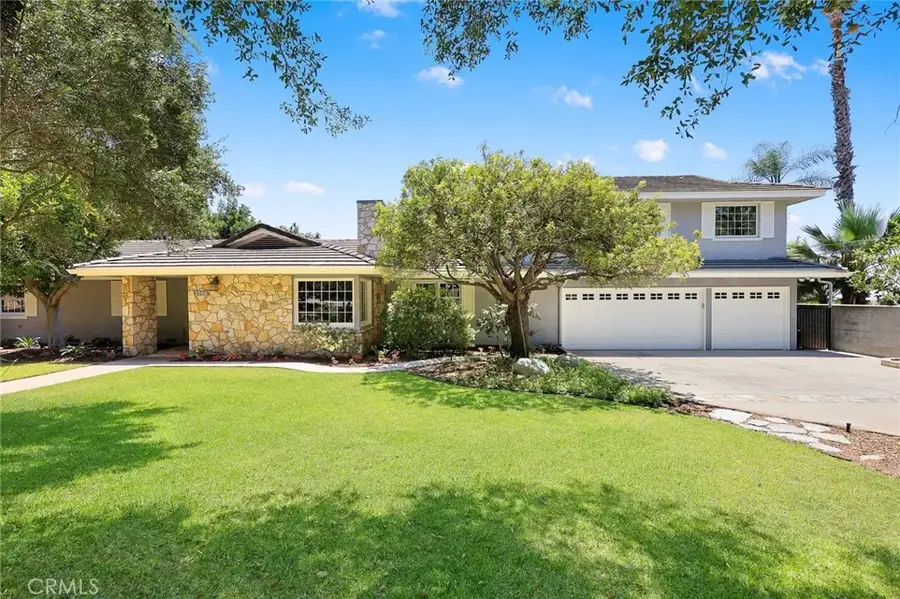 1060 W Leadora Avenue, Glendora, CA 91741 - #3