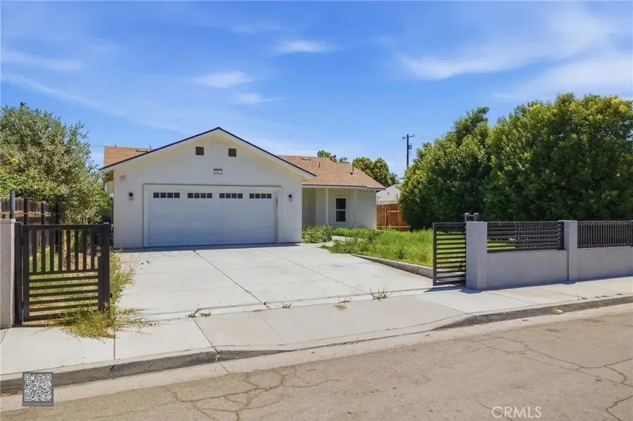 805 Lawson, Bakersfield, CA 93307 - #2