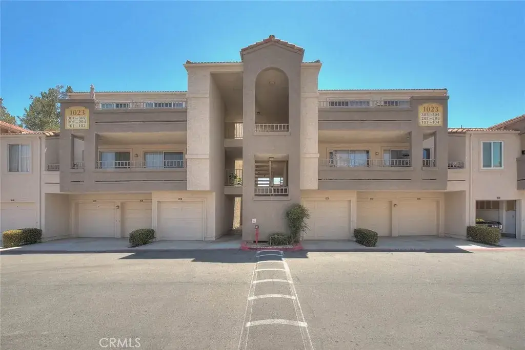 1023 Vista Del Cerro #302, Corona, CA 92879 - #1