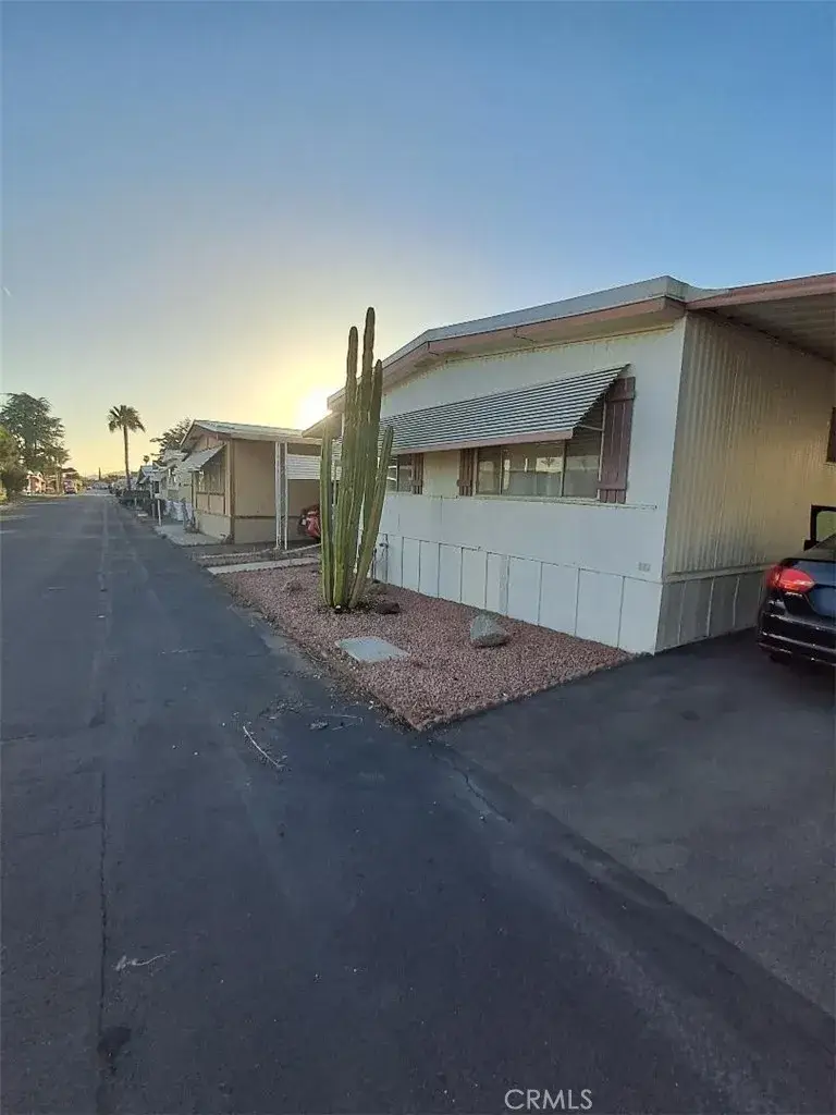 725 Thornton West #97, Hemet, CA 92543 - #2