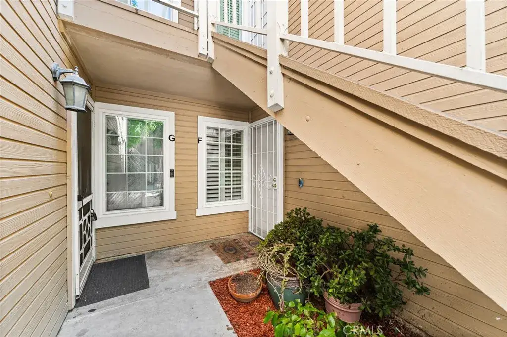 3860 Amberly Dr #F, Inglewood, CA 90305 - #1