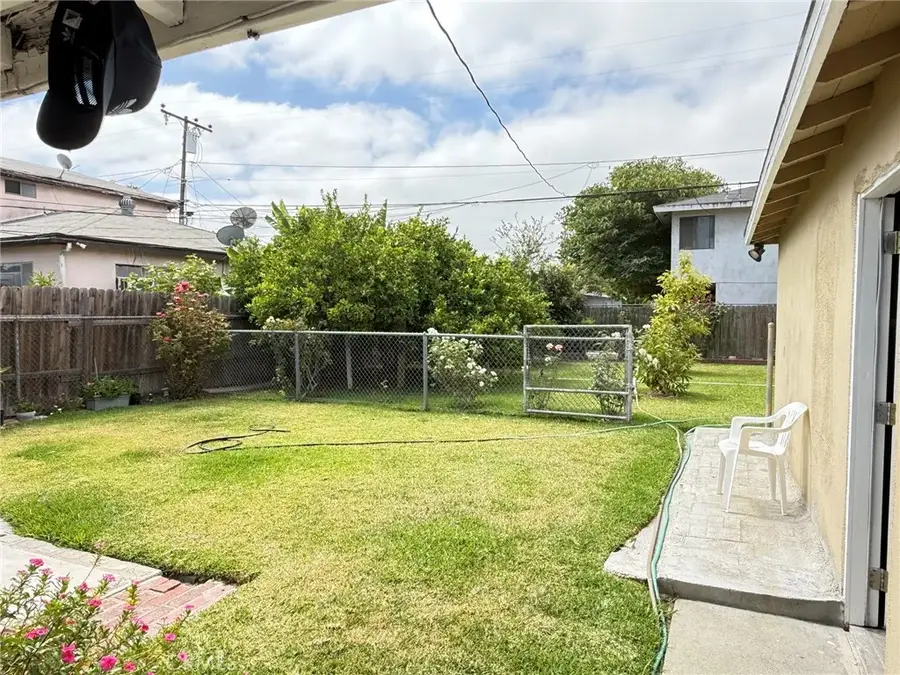 3070 E 70th, Long Beach, CA 90805 - #3