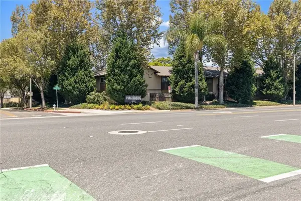3050 S Bristol #4C, Santa Ana, CA 92704