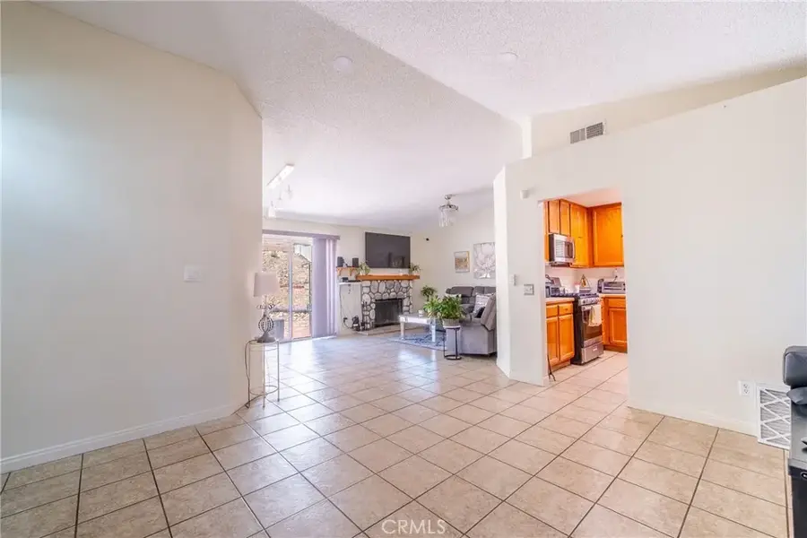 2688 W Calle Vista, Rialto, CA 92377 - #2