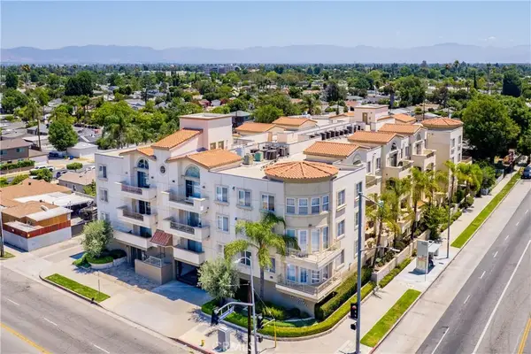 6800 Corbin Avenue #106, Reseda, CA 91335