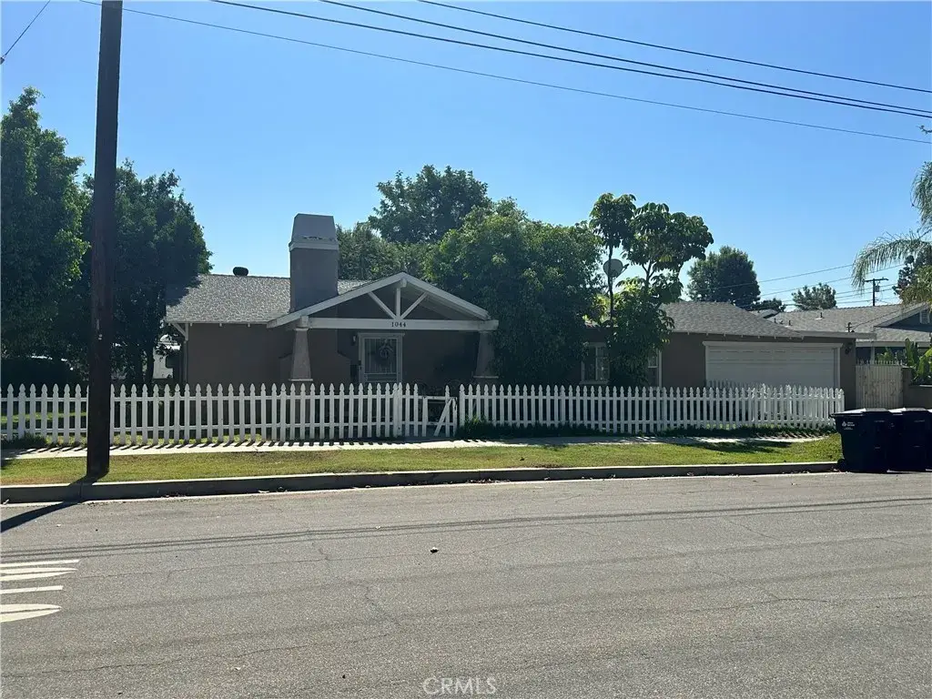 1044 N Sunset, Azusa, CA 91702 - #1