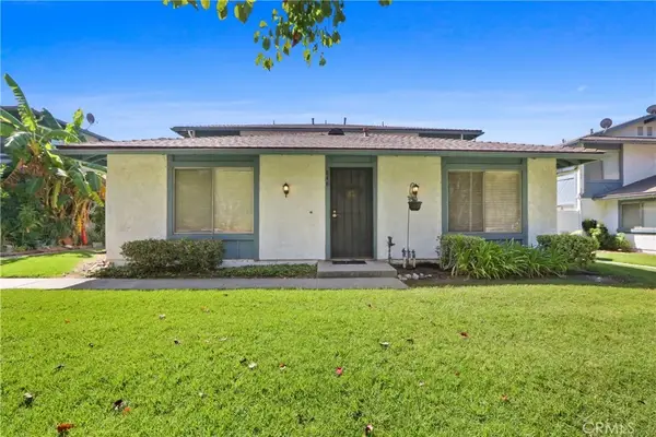 848 W Sierra Madre Avenue #1, Azusa, CA 91702