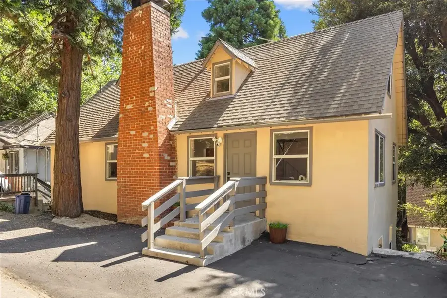 797 W Village, Crestline, CA 92325 - #2