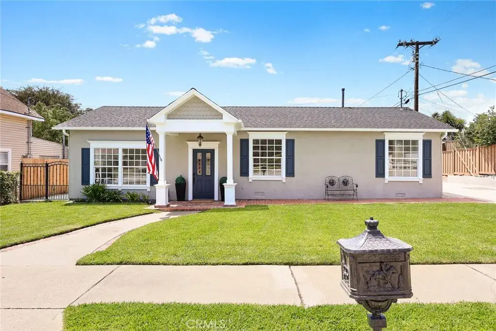 403 S Valley Center Avenue, Glendora, CA 91741 - #1