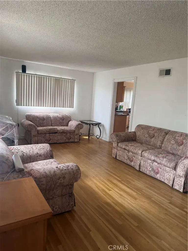 1381 N Glenfinnan, Covina, CA 91722 - #3