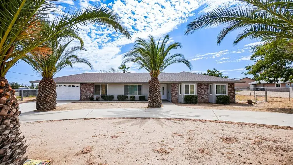 8845 9th, Hesperia, CA 92345 - #1