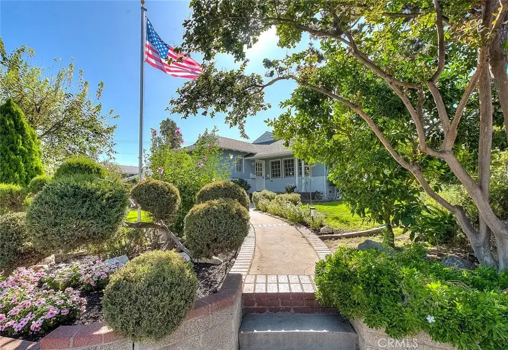 537 Jamestown, Burbank, CA 91504 - #1