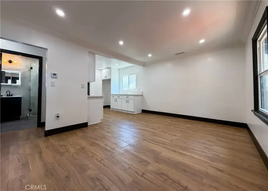6316 8th Avenue, Los Angeles, CA 90043 - #3