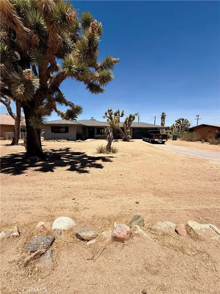 58282 Pueblo, Yucca Valley, CA 92284 - #3