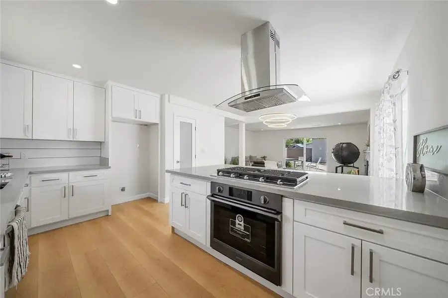 285 E Mckinley Avenue, Pomona, CA 91767 - #3