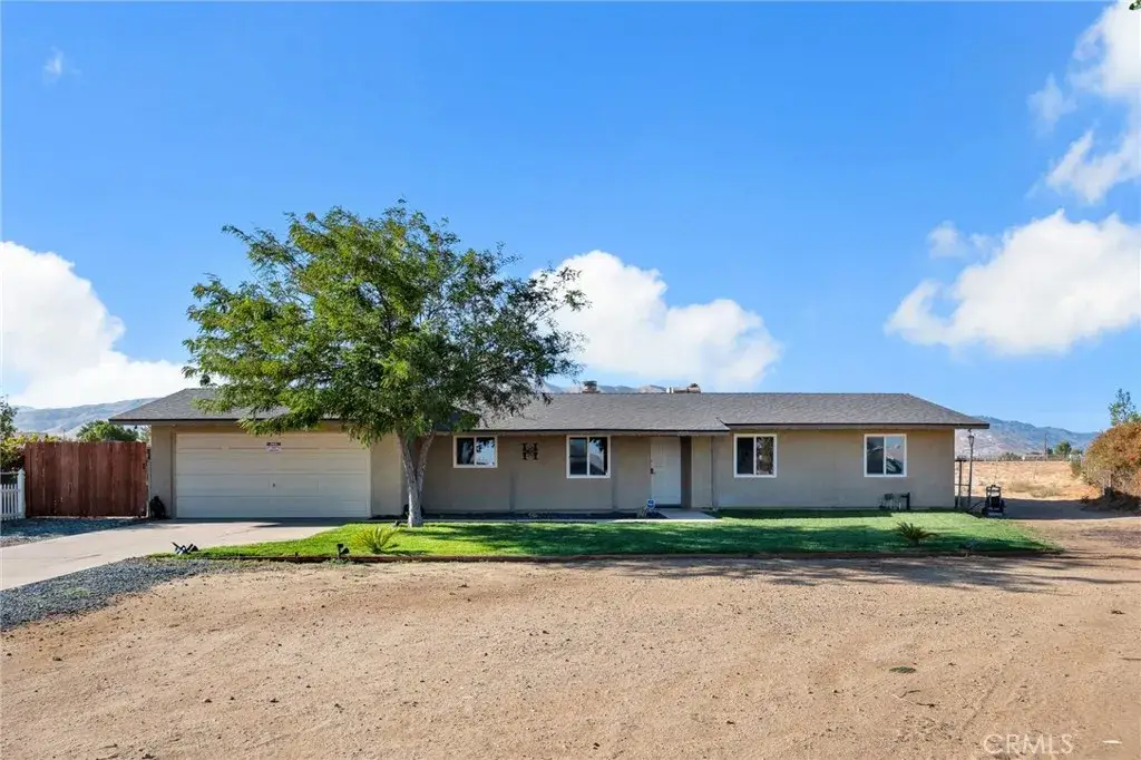 21011 Valencia, Apple Valley, CA 92308 - #1
