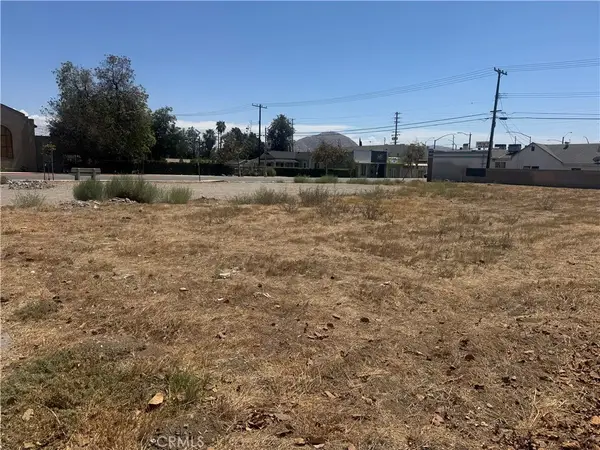 233 La Cadena Drive, Colton, CA 92324