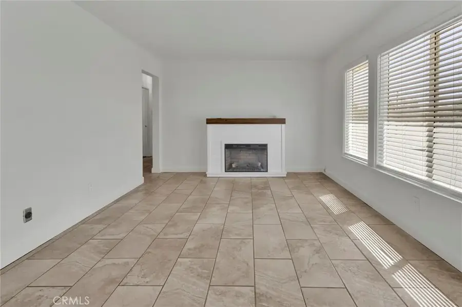 18200 Hercules, Hesperia, CA 92345 - #3