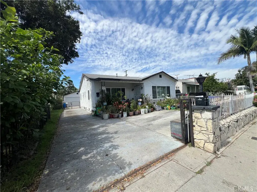 727 Oakford, East Los Angeles, CA 90022 - #1