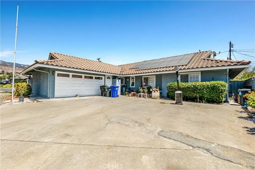 6061 Arden, Highland, CA 92346 - #1