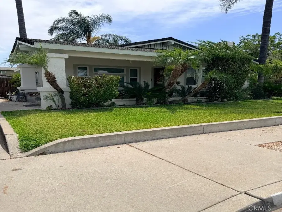 4574 Central Ave, Riverside, CA 92506 - #2