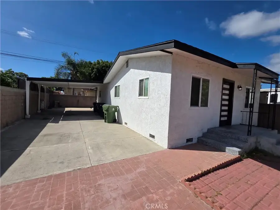 1106 W Mauretania, Wilmington, CA 90744 - #2