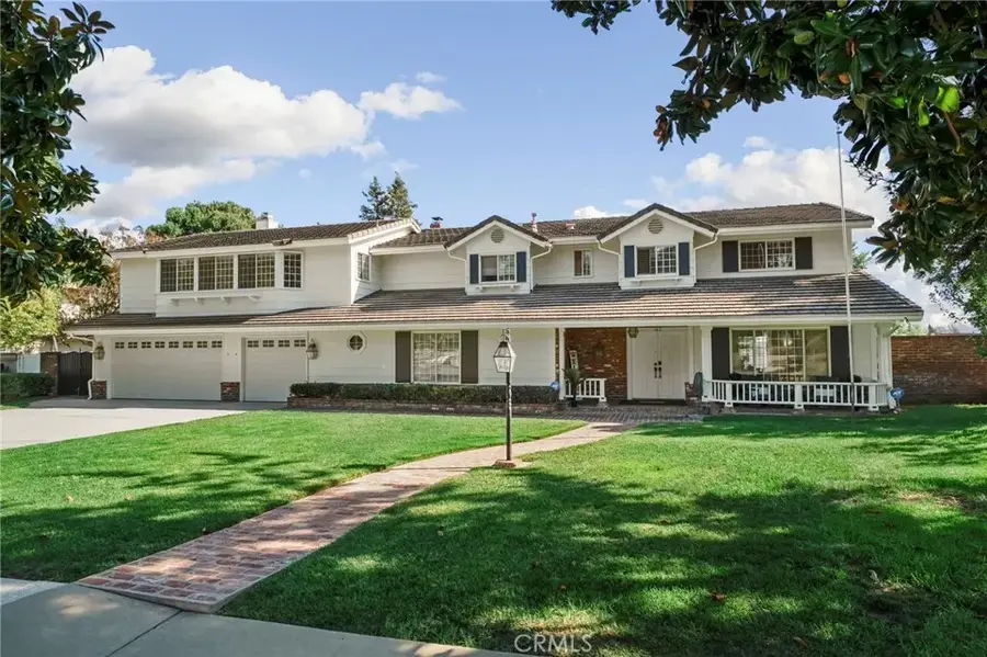 162 W Buffington, Upland, CA 91784 - #2