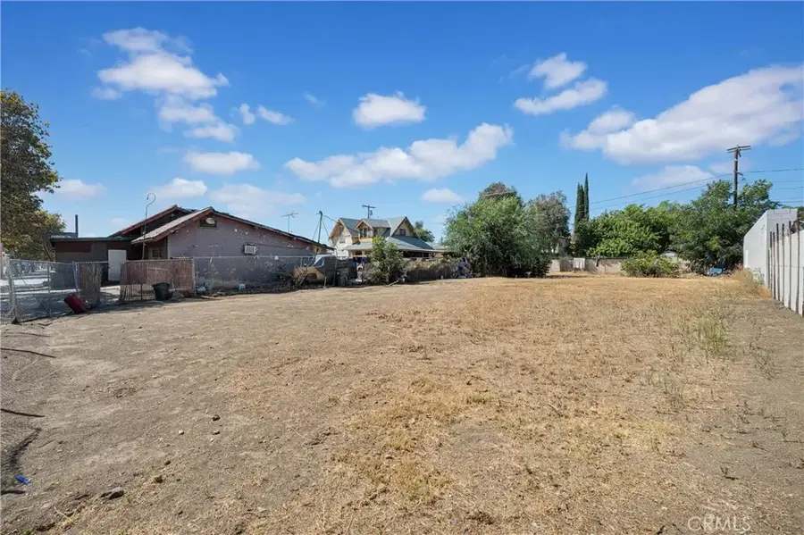 845 W Holt, Pomona, CA 91768 - #2