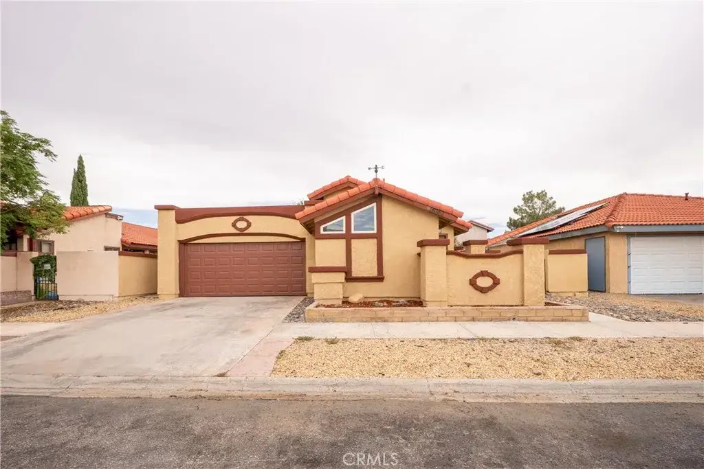 16262 Tokay, Victorville, CA 92395 - #1