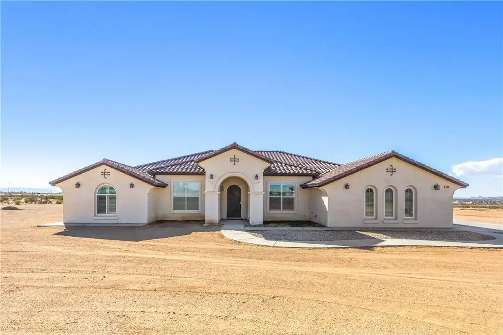 11386 Tujunga, Apple Valley, CA 92308 - #1