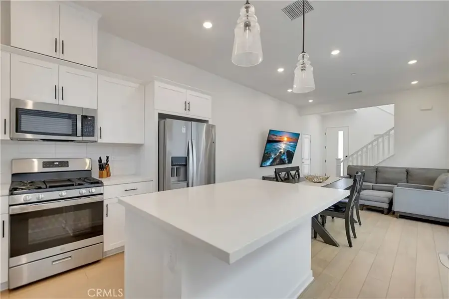 4433 S Fairmount Paseo, Ontario, CA 91762 - #3